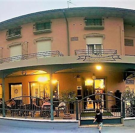 Hotel Biancospino Rimini Exteriör bild