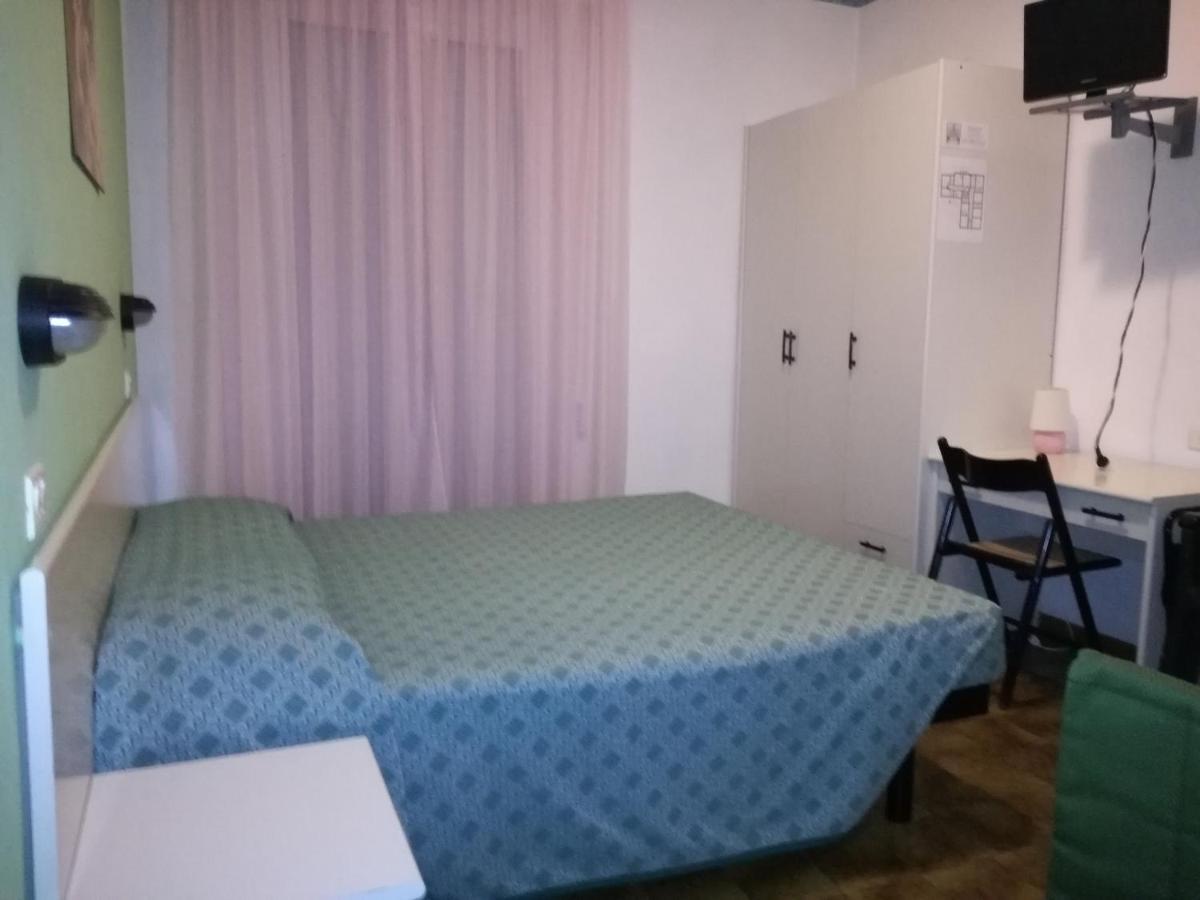 Hotel Biancospino Rimini Exteriör bild