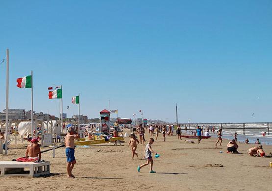 Hotel Biancospino Rimini Exteriör bild